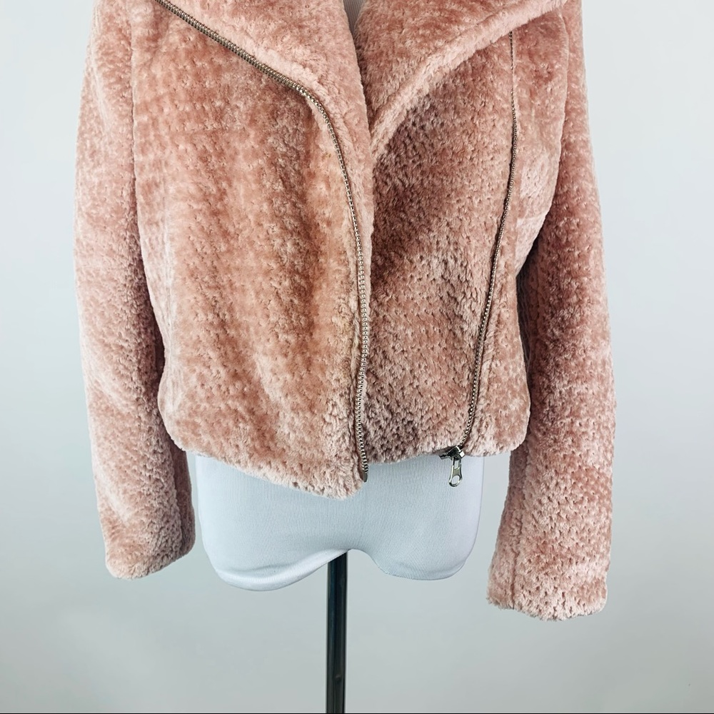 Lulu’s Cozy Business Pink Faux Fur Moto Jacket S - Picture 4 of 12